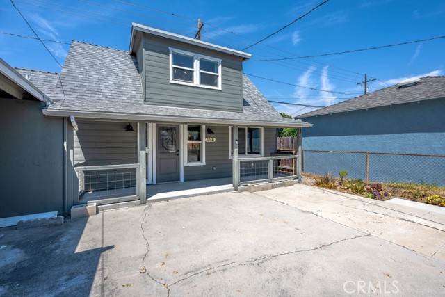 1219 N Lincoln Street, Burbank CA: https://media.crmls.org/medias/b324d377-ece4-4bf4-a37f-78e044ca24c5.jpg