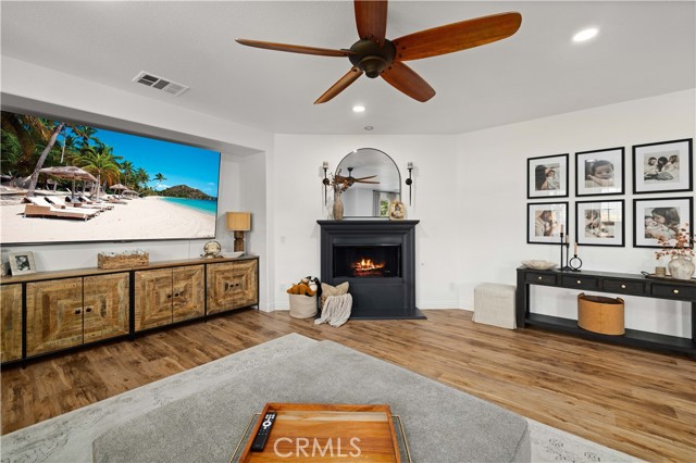 5080 Meadowsweet Drive, Palmdale CA: https://media.crmls.org/medias/b32593c5-9065-432f-8e43-633e032f2cd6.jpg