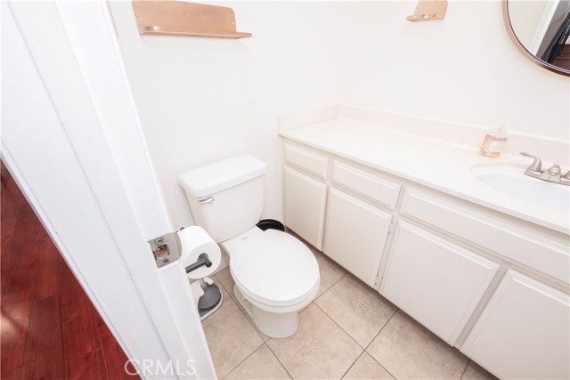 Detail Gallery Image 20 of 39 For 12334 Chandler #C,  Valley Village,  CA 91607 - 2 Beds | 2 Baths