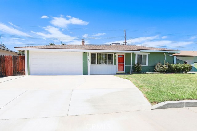 Detail Gallery Image 2 of 24 For 6623 Lessie Ln, Riverside,  CA 92503 - 3 Beds | 1 Baths