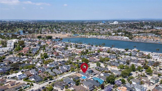 292 Covina Avenue, Long Beach CA: https://media.crmls.org/medias/b32730fa-49ad-4aa6-b222-4b812b5de2cb.jpg