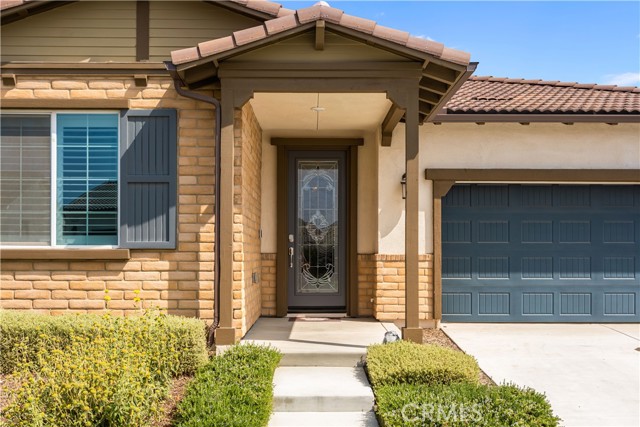 4071 E Amigos Privado, Ontario CA: https://media.crmls.org/medias/b3277614-4fd0-417b-9a52-84807fc732d3.jpg