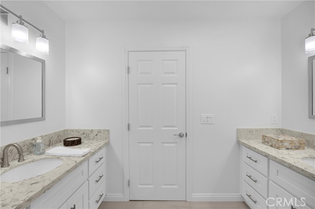 Detail Gallery Image 23 of 64 For 16544 Harbour Ln, Huntington Beach,  CA 92649 - 2 Beds | 2/1 Baths
