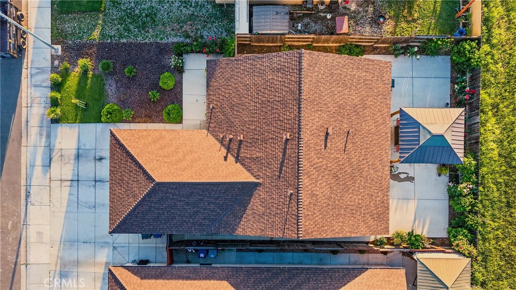 https://media.crmls.org/medias/b328d769-2e77-4972-b9c0-c9f78f050508.jpg?preset=X-Large