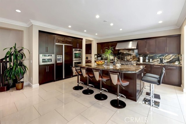 27 Looking Glass, Irvine CA: https://media.crmls.org/medias/b32a436d-1992-4f23-a0a7-5a46fb407306.jpg