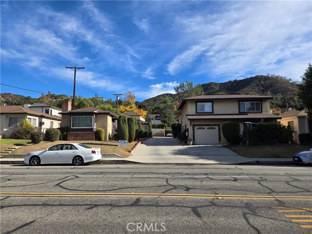 Detail Gallery Image 1 of 16 For 1706 N Verdugo Rd a,  Glendale,  CA 91208 - 2 Beds | 1 Baths