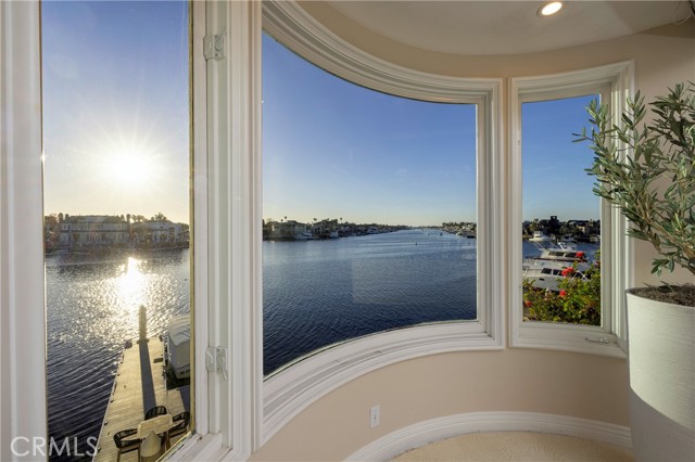 Detail Gallery Image 22 of 41 For 16631 Carousel, Huntington Beach,  CA 92649 - 4 Beds | 4/1 Baths