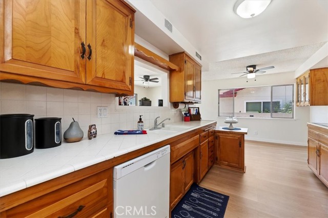 Detail Gallery Image 5 of 25 For 327 Cindy Ct, Pomona,  CA 91767 - 4 Beds | 2 Baths