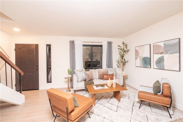 Detail Gallery Image 4 of 45 For 1013 W Linden St #2,  Riverside,  CA 92507 - 2 Beds | 1/1 Baths