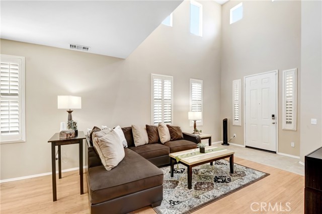 31 Newburn Court, Beaumont CA: https://media.crmls.org/medias/b32d183b-4657-4dd0-8957-bb067640664b.jpg