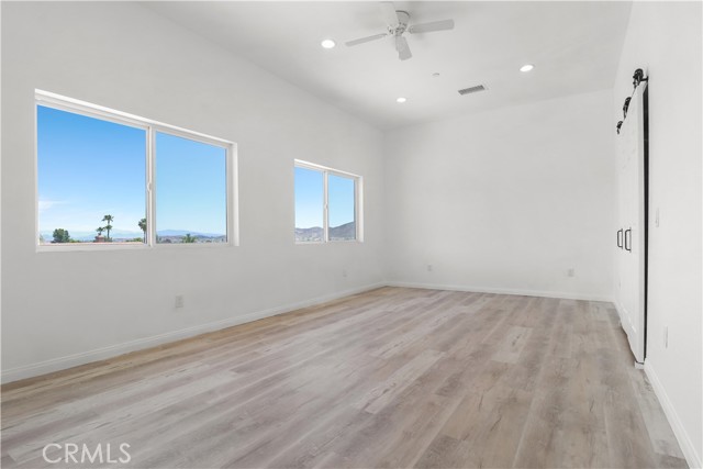 29847 Smugglers Point Drive, Menifee CA: https://media.crmls.org/medias/b32ddbdd-1912-4c4d-b426-a3a71f86bc96.jpg