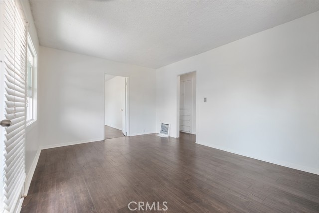Detail Gallery Image 7 of 32 For 20 S Vega St, Alhambra,  CA 91801 - 2 Beds | 1 Baths