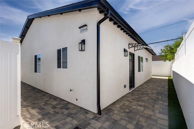 10844 Crockett Street, Sun Valley (los Angeles), California 91352, 3 Bedrooms Bedrooms, ,2 BathroomsBathrooms,Residential Lease,For Rent,10844 Crockett Street,CRSR24161787