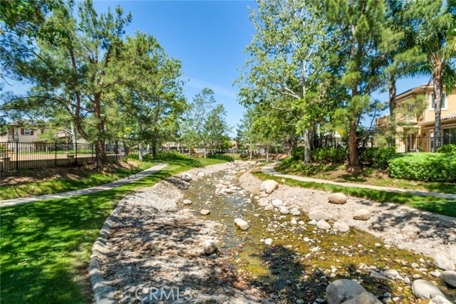 36235 Bay Hill Drive, Beaumont CA: https://media.crmls.org/medias/b32f2cbb-5426-47b8-87ad-d9d526c1c511.jpg