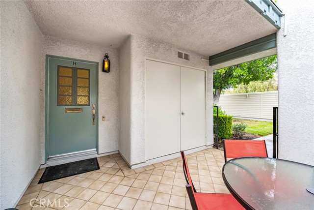 Detail Gallery Image 5 of 60 For 2220 E via Mariposa East #H,  Laguna Woods,  CA 92637 - 2 Beds | 1 Baths