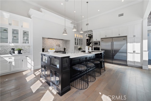 7 Bed Home for Sale in Encino, California