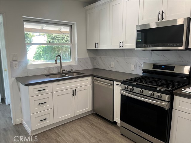 408 S Indiana Street, Anaheim CA: https://media.crmls.org/medias/b332019b-67c9-4d70-a258-f207e4b495ac.jpg