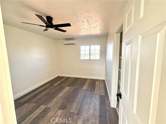 Detail Gallery Image 6 of 12 For 8761 John, Los Angeles,  CA 90002 - 3 Beds | 2 Baths