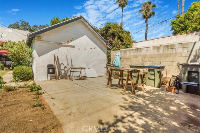 2270 E Orange Grove Boulevard, Pasadena CA: https://media.crmls.org/medias/b3328d63-ae2a-4dd9-9a90-3413b4264cea.jpg