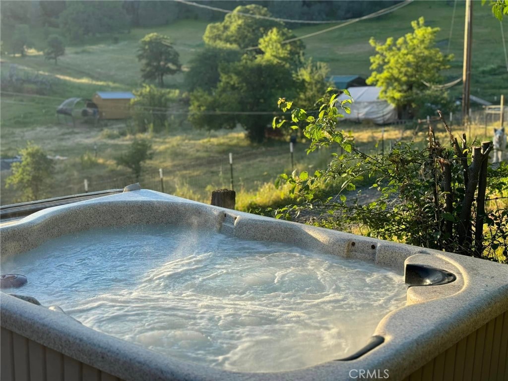https://media.crmls.org/medias/b333788b-b57f-42a7-b099-a8eca7b7b173.jpg?preset=X-Large