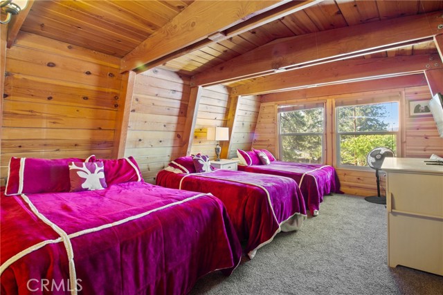 Detail Gallery Image 13 of 23 For 1124 Club View Dr, Big Bear Lake,  CA 92315 - 3 Beds | 2 Baths