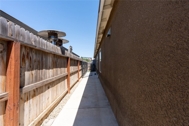 Detail Gallery Image 36 of 50 For 1807 Patricia Ct, Los Banos,  CA 93635 - 4 Beds | 3 Baths