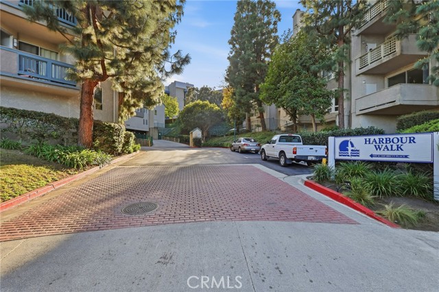 Detail Gallery Image 5 of 39 For 1441 Brett #136,  San Pedro,  CA 90732 - 2 Beds | 2/1 Baths