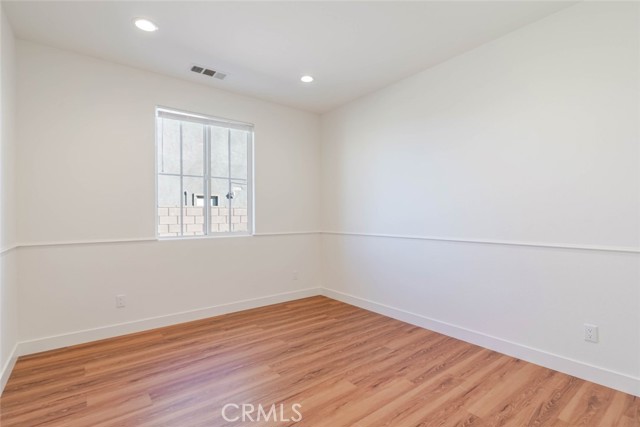 Detail Gallery Image 32 of 43 For 5059 Keston Dr, Palmdale,  CA 93552 - 5 Beds | 2 Baths