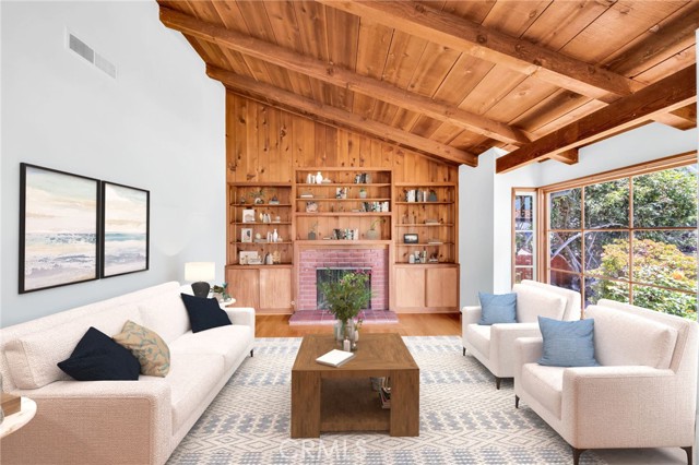 616 Rushville Street, La Jolla CA: https://media.crmls.org/medias/b33416c8-af3d-47f6-b92b-868542c5a5a8.jpg