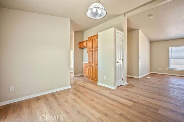 Detail Gallery Image 8 of 33 For 35340 Kafton Rd, Hemet,  CA 92544 - 3 Beds | 2 Baths