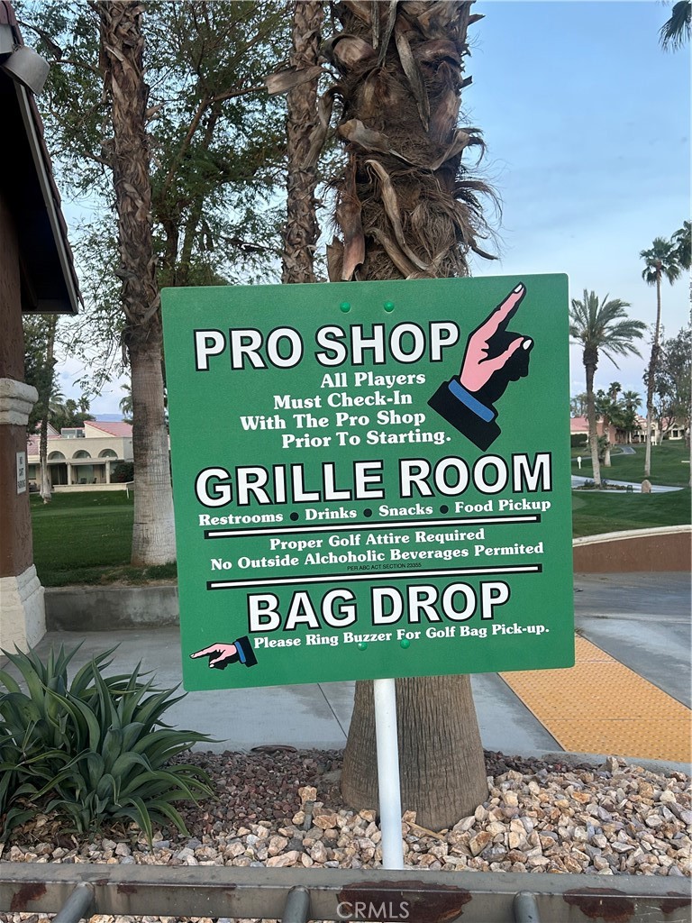 https://media.crmls.org/medias/b3363b77-1fa4-4946-8385-15c914a68bcf.jpg?preset=X-Large