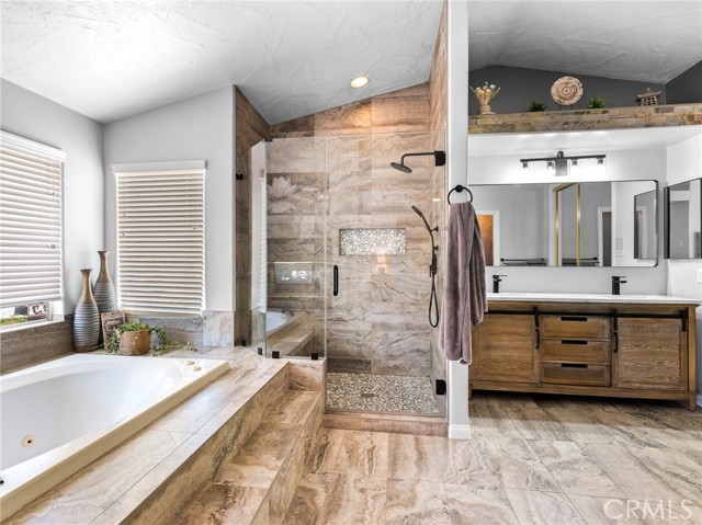Detail Gallery Image 28 of 75 For 17970 Vista Point Dr, Victorville,  CA 92395 - 7 Beds | 5 Baths