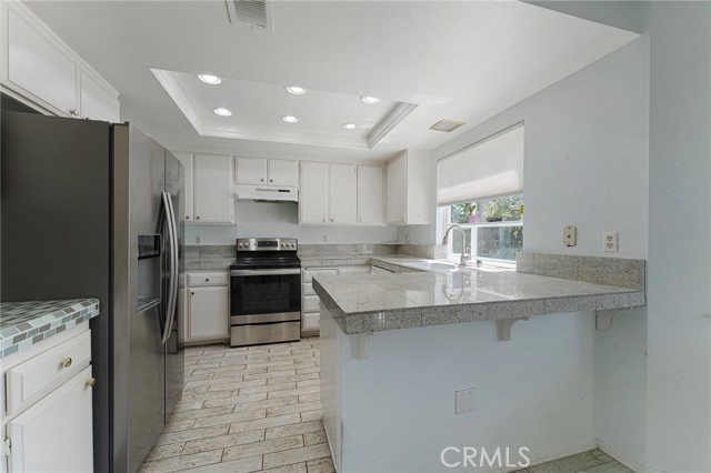 Detail Gallery Image 12 of 32 For 22976 Broadleaf, Lake Forest,  CA 92630 - 4 Beds | 3 Baths