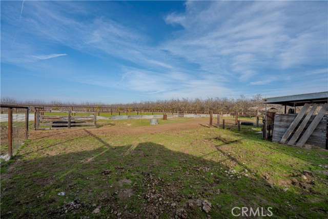 Detail Gallery Image 22 of 38 For 13250 Road 184, Porterville,  CA 93257 - 3 Beds | 2 Baths