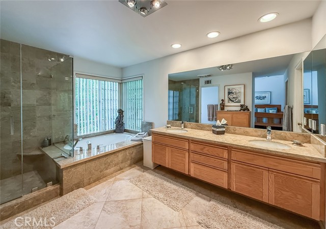 5700 Tanner Ridge Avenue, Westlake Village CA: https://media.crmls.org/medias/b339ad10-1ec4-457f-b1ec-4c2477f0b6d1.jpg