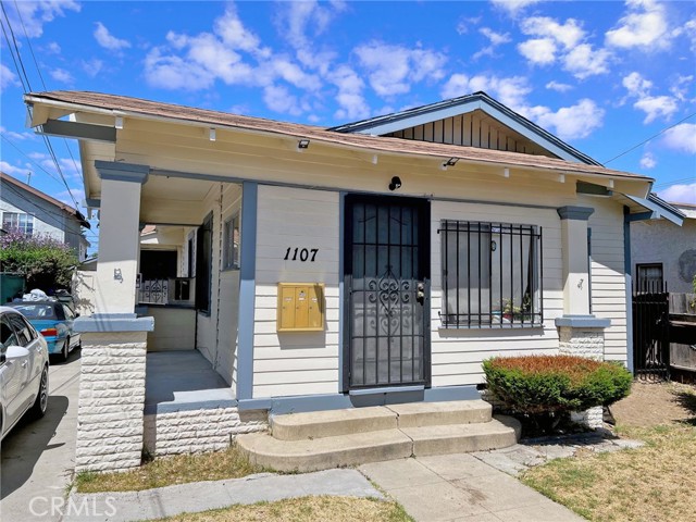 Detail Gallery Image 2 of 15 For 1107 Mahanna Ave, Long Beach,  CA 90813 - – Beds | – Baths