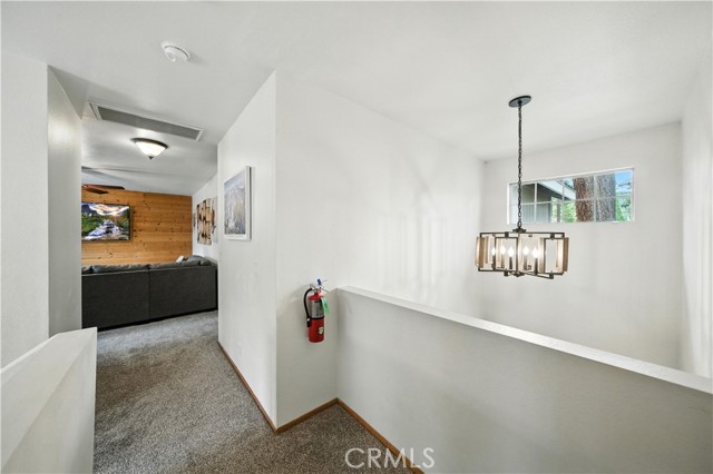 Detail Gallery Image 25 of 50 For 39122 Starview Ln, Big Bear Lake,  CA 92315 - 3 Beds | 2/1 Baths