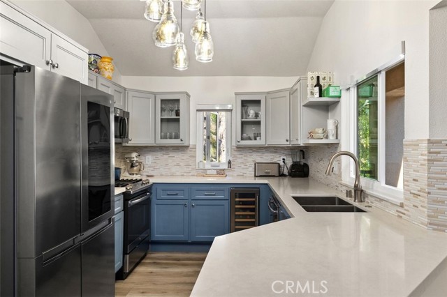24 Corsica Drive, Newport Beach CA: https://media.crmls.org/medias/b33c2fb2-c897-4fc9-a465-94050087e164.jpg
