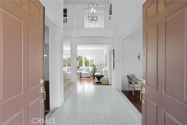 Detail Gallery Image 3 of 46 For 24306 via La Casa, Valencia,  CA 91354 - 4 Beds | 3 Baths