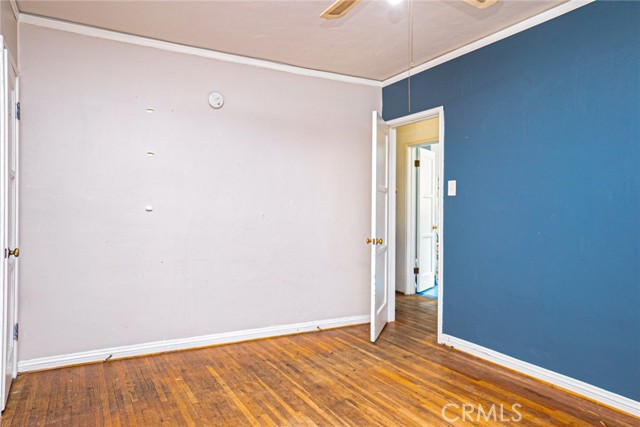 987 W 23rd Street, San Bernardino CA: https://media.crmls.org/medias/b33c5eea-6f07-4363-b958-b64370a59ec9.jpg