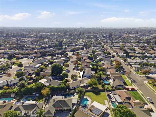 Detail Gallery Image 36 of 38 For 335 N London Pl, Anaheim,  CA 92806 - 5 Beds | 3 Baths
