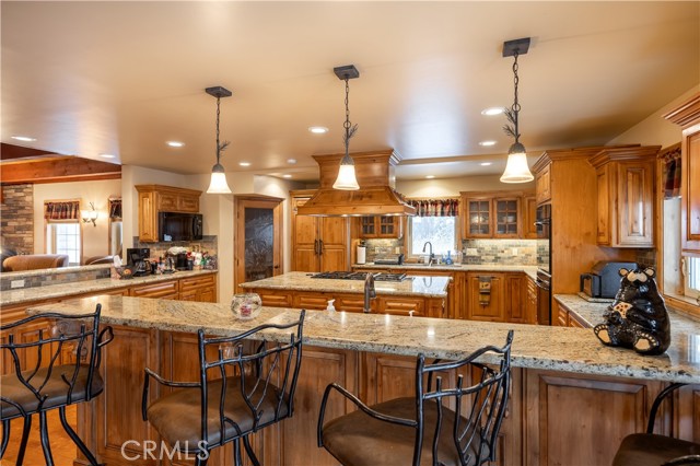 Detail Gallery Image 21 of 50 For 42028 Sky View, Big Bear Lake,  CA 92315 - 7 Beds | 5/1 Baths