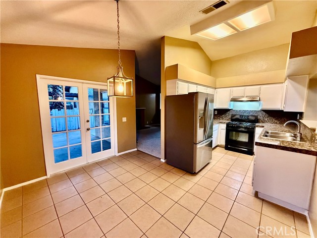 Detail Gallery Image 11 of 37 For 13772 Red Mahogany, Moreno Valley,  CA 92553 - 3 Beds | 2 Baths