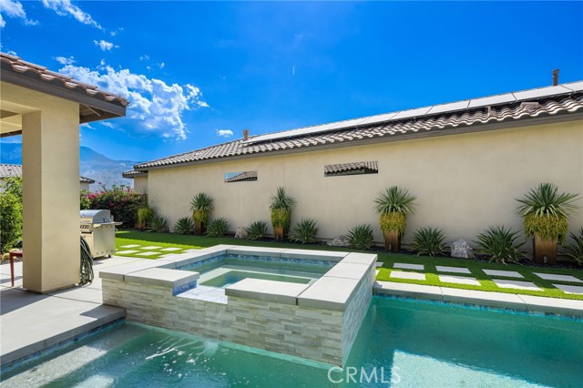 80241 Champions Way, La Quinta CA: https://media.crmls.org/medias/b33dfd55-e8b8-48af-bd15-327af8b8ab58.jpg