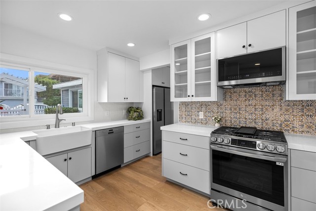 Detail Gallery Image 4 of 20 For 33762 El Encanto Ave, Dana Point,  CA 92629 - 3 Beds | 2/1 Baths