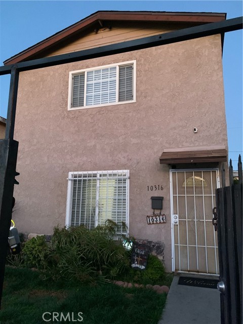 10316 S San Pedro Street, Los Angeles CA: https://media.crmls.org/medias/b33ee35c-2471-4a80-ba03-1b842c1f5c7c.jpg