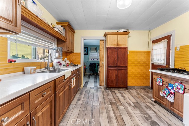 Detail Gallery Image 11 of 24 For 316 E School, Covina,  CA 91723 - – Beds | – Baths