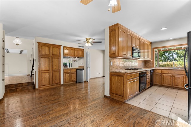 Detail Gallery Image 11 of 50 For 6528 Ellenview Ave, West Hills,  CA 91307 - 5 Beds | 3 Baths