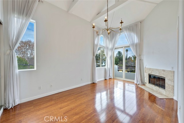 Detail Gallery Image 15 of 36 For 5027 Colfax Ave #1,  Valley Village,  CA 91601 - 3 Beds | 3 Baths