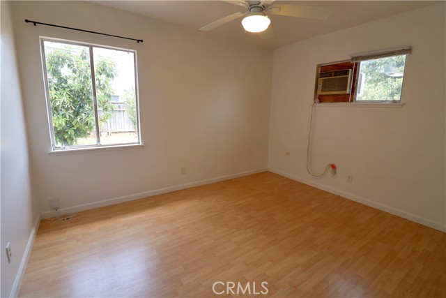 Detail Gallery Image 18 of 31 For 10645 Wolfe Ave, Riverside,  CA 92505 - 3 Beds | 1 Baths